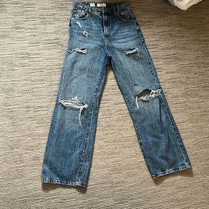 Bershka The 90s wide leg jeans in a size US 6